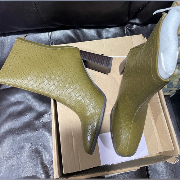 New nib Journee olive ankle dress boots sz 8m $99 - Picture 4 of 5